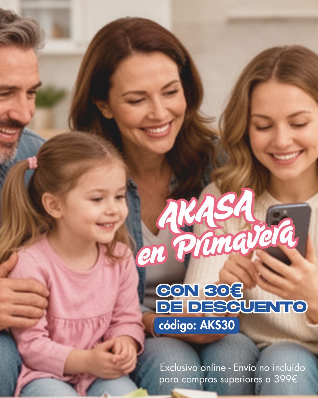 familia con oferta de muebles black friday AKASA IN BLACK